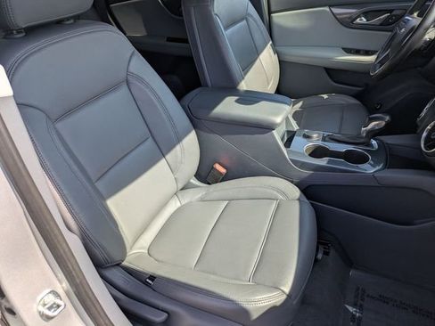 Used 2020 Chevrolet Blazer LT image 42