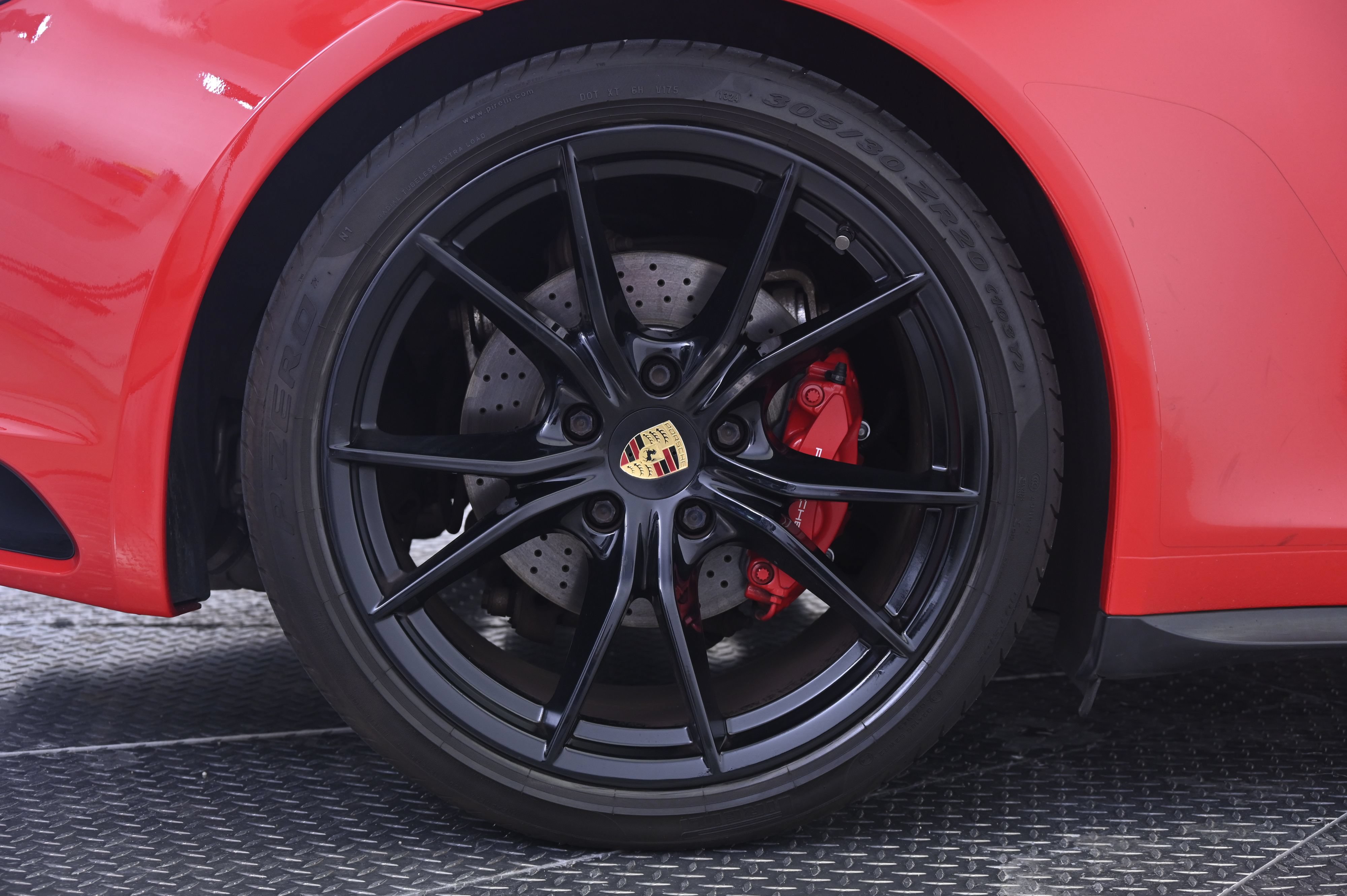 Used 2017 Porsche 911 Carrera S RWD image 13