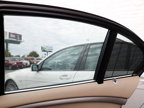 Used 2008 BMW ALPINA B7 image 25