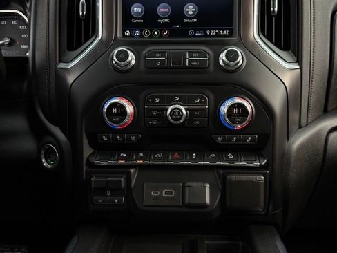 Used 2020 GMC Sierra 1500 AT4 w/ AT4 Premium Package image 29