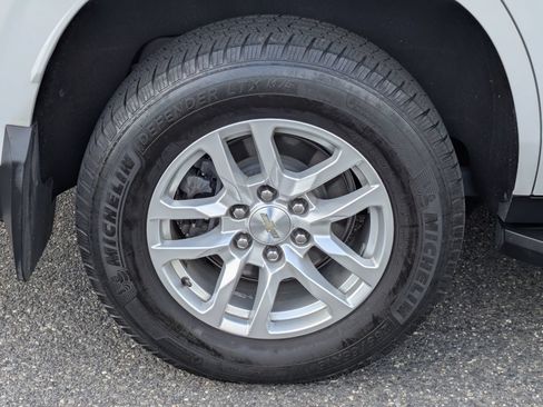 Used 2021 Chevrolet Tahoe LT AWD/4WD image 32