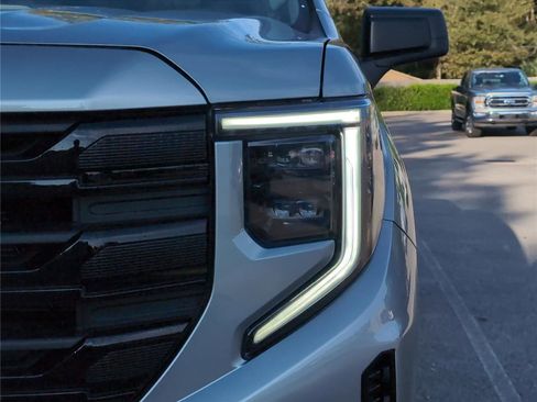 New 2026 GMC Sierra 1500 Elevation image 33