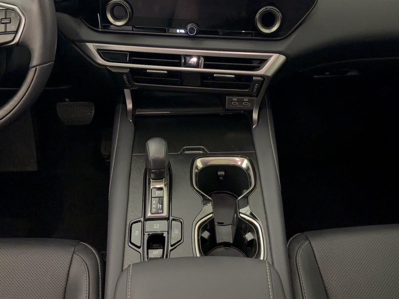 Used 2024 Lexus RX 350 Premium w/ Accessory Package (Z1) FWD image 22