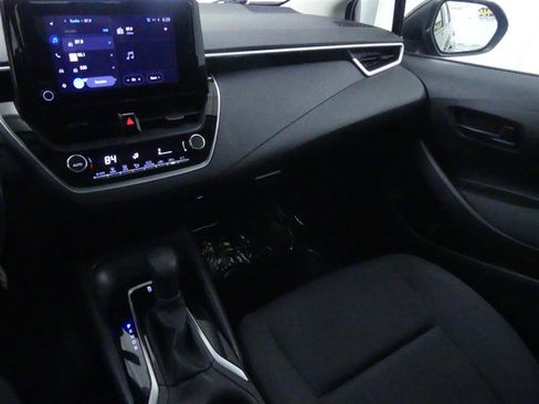 Used 2024 Toyota Corolla LE image 12