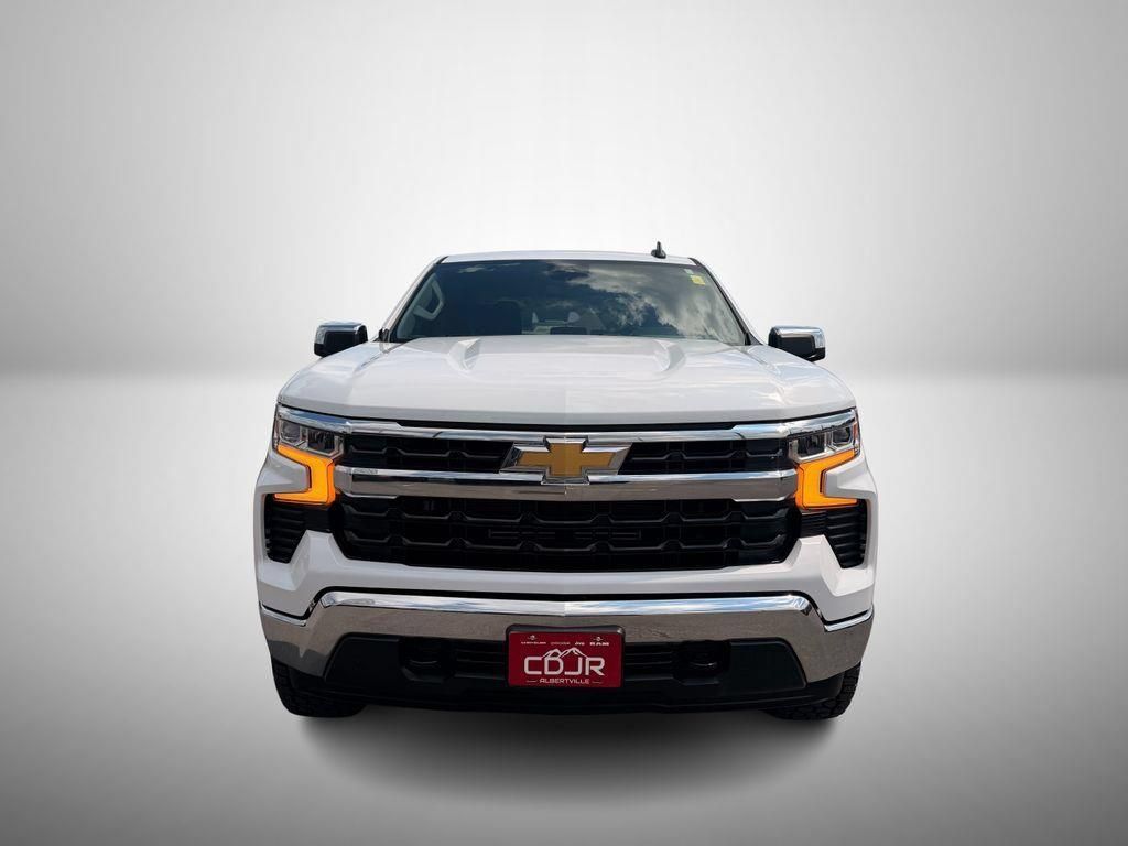 Used 2022 Chevrolet Silverado 1500 LT AWD/4WD image 6