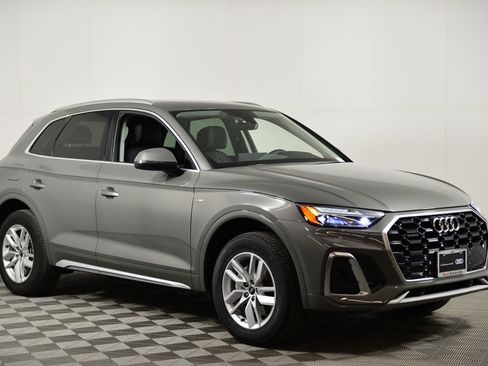 Certified 2023 Audi Q5 2.0T Premium w/ Convenience Package image 6