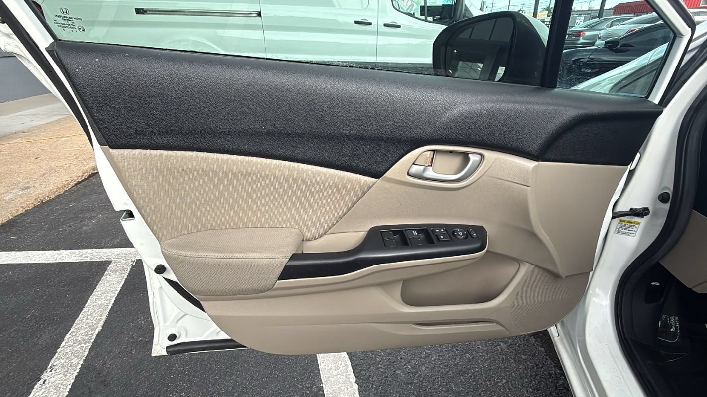 Used 2014 Honda Civic LX image 9