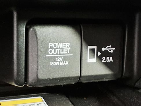 Used 2021 Honda Pilot Black Edition image 23