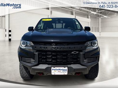 Used 2021 Chevrolet Colorado ZR2 w/ ZR2 Midnight Special Edition AWD/4WD image 7