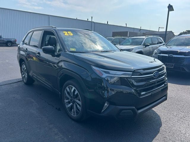Used 2025 Subaru Forester Touring AWD/4WD image 3