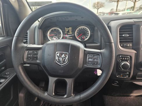 Used 2018 RAM 1500 Express image 14