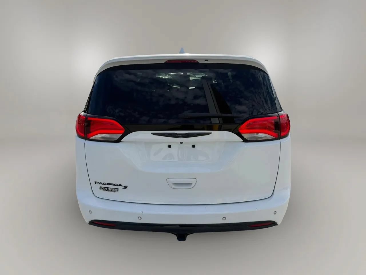 Used 2020 Chrysler Pacifica Touring w/ S Appearance Package FWD image 6