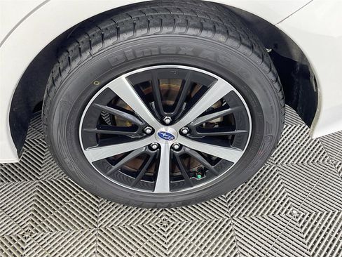 Used 2019 Subaru Impreza 2.0i Premium w/ Eyesight & BSD/Rcta & SRF image 32