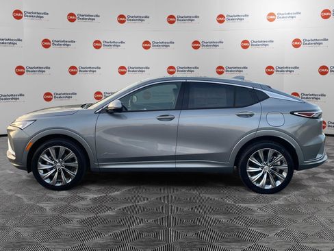 New 2026 Buick Envista Avenir image 2