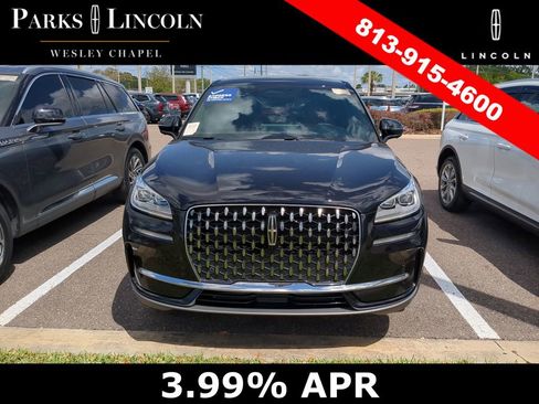 Certified 2025 Lincoln Corsair Reserve image 3