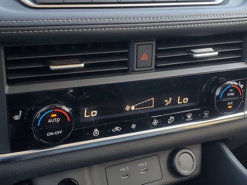 New 2026 Nissan Rogue SV image 21