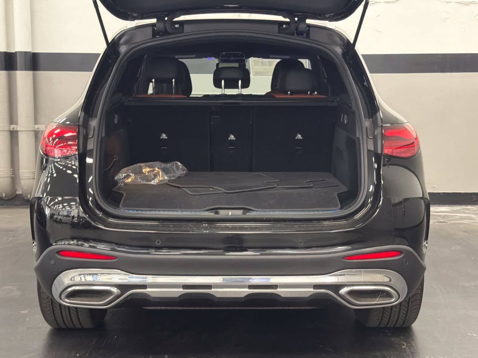Certified 2025 Mercedes-Benz GLC 350e 4MATIC image 16