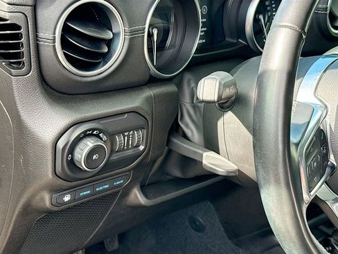 Used 2022 Jeep Wrangler Unlimited Sahara w/ Cold Weather Group image 11