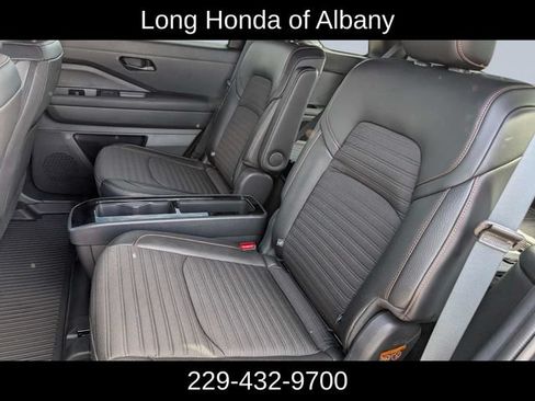 Used 2024 Nissan Pathfinder Rock Creek AWD/4WD image 16