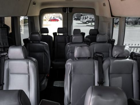 Used 2017 Ford Transit 350 XL image 33