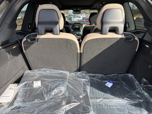 New 2026 Volvo XC90 T8 Plus w/ Protection Package Premier image 16