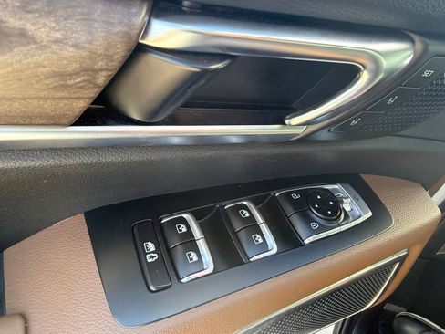 Used 2020 Kia Telluride SX w/ SX Prestige Package AWD/4WD image 12