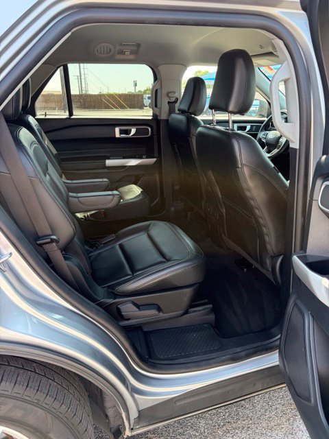 Used 2022 Ford Explorer XLT w/ Equipment Group 202A RWD image 10