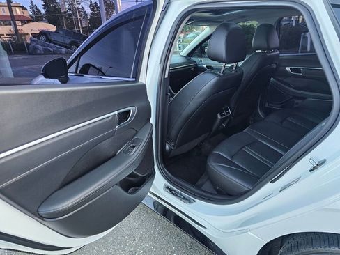 Used 2021 Hyundai Sonata Limited image 13