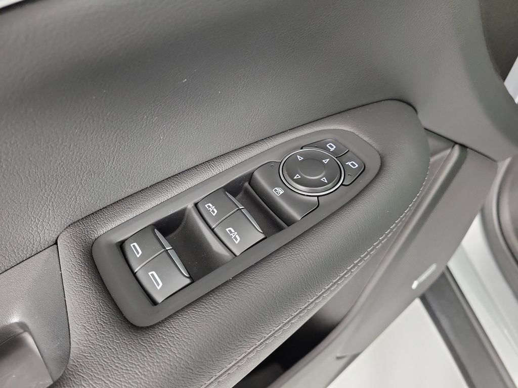 Certified 2025 Cadillac XT5 Luxury FWD image 19