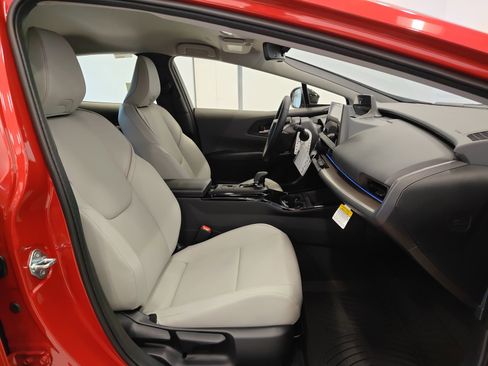 New 2026 Toyota Prius XLE image 19