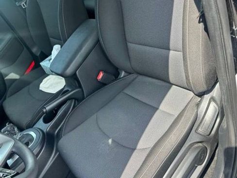Used 2024 Kia Forte LXS w/ LXS Technology Package FWD image 7