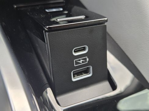 Certified 2023 Acura MDX FWD w/ Technology Package image 27