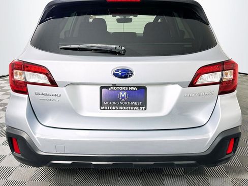 Used 2019 Subaru Outback 2.5i Premium image 19