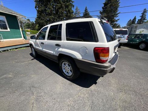 Used 2004 Jeep Grand Cherokee Laredo w/ Convenience Group AWD/4WD image 6