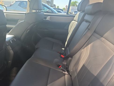 Used 2025 Hyundai Santa Fe SEL FWD image 22