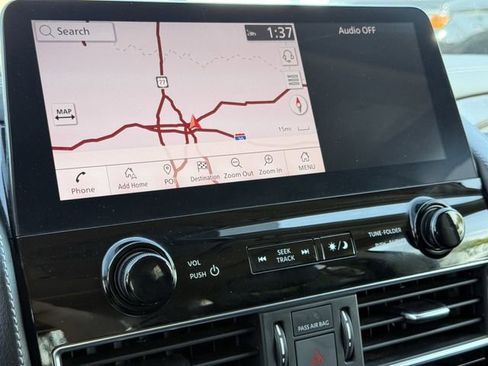 Used 2024 INFINITI QX80 Luxe image 16