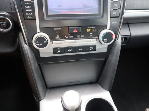 Used 2013 Toyota Camry SE w/ Convenience Pkg FWD image 21