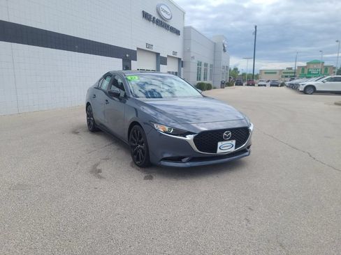 Used 2023 MAZDA MAZDA3 s FWD image 8