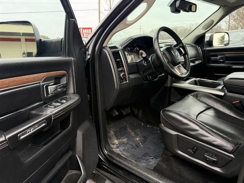 Used 2018 RAM 2500 Laramie w/ Sport Appearance Group image 28