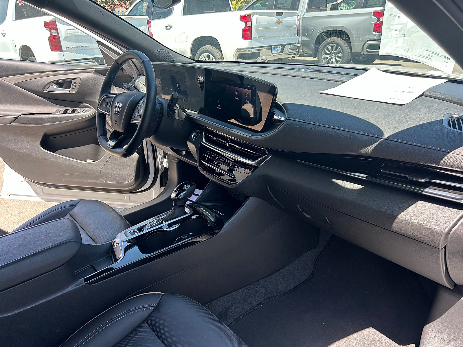 Used 2024 Buick Envista Avenir FWD image 27