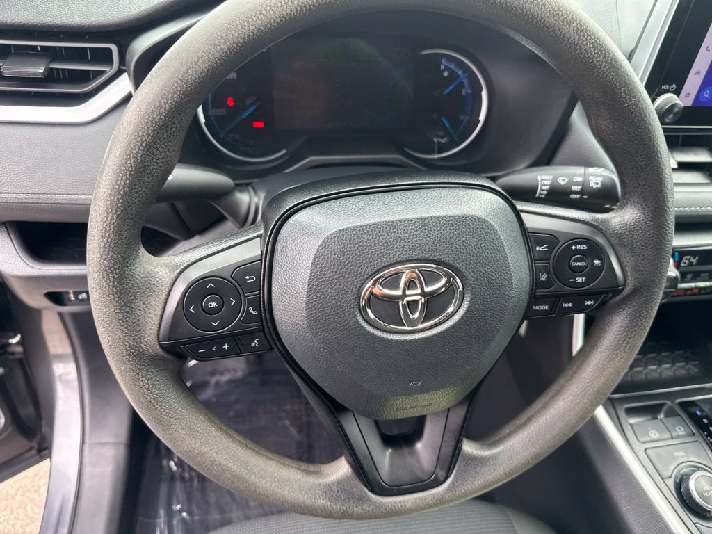 Used 2023 Toyota RAV4 LE AWD/4WD image 21
