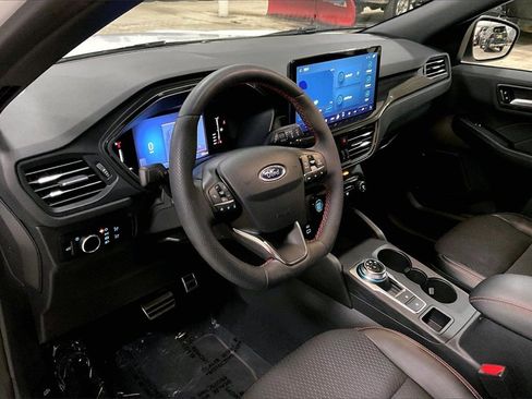 Certified 2023 Ford Escape ST-Line w/ Tech Pack #1 image 13