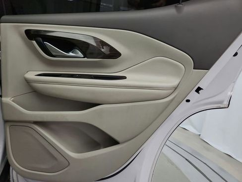 Used 2019 GMC Terrain Denali w/ Advanced Safety Package image 32