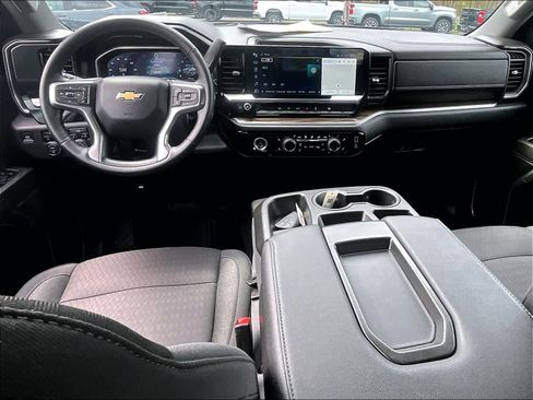 Used 2024 Chevrolet Silverado 1500 LT image 20