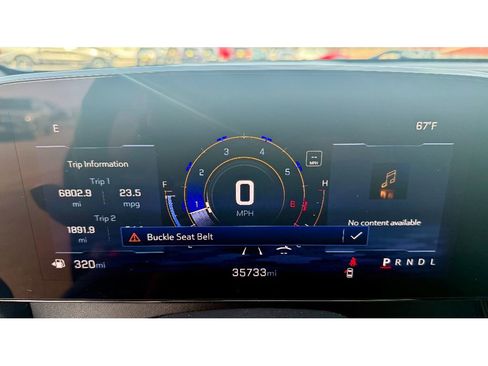 Used 2025 Chevrolet Traverse LT w/ Driver Confidence Package image 14