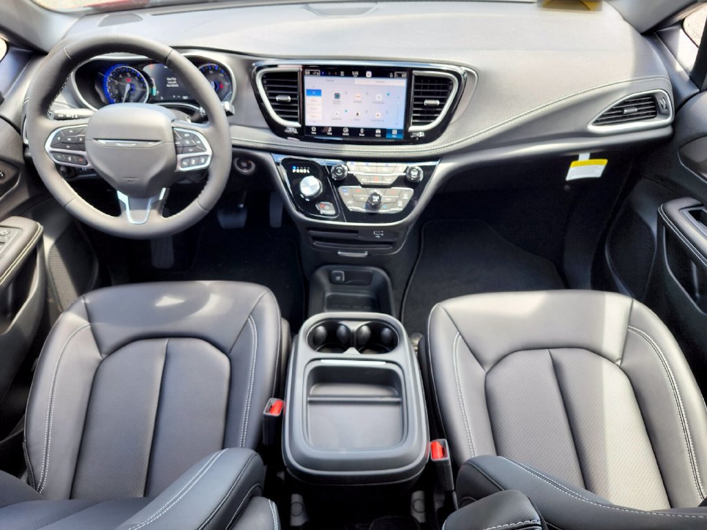 New 2027 Chrysler Pacifica Select AWD/4WD image 12