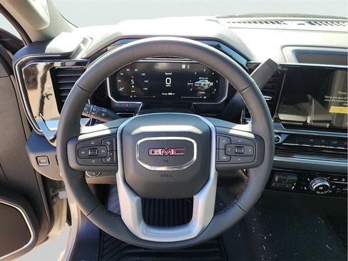 New 2026 GMC Sierra 1500 SLE image 21