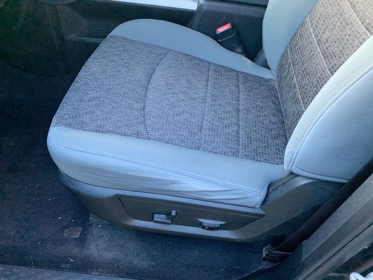 Used 2018 RAM 1500 Big Horn AWD/4WD image 15