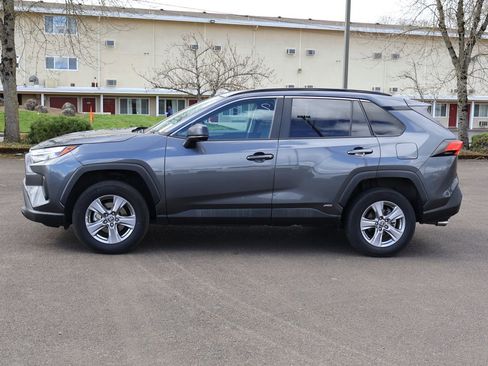 Used 2023 Toyota RAV4 LE image 3