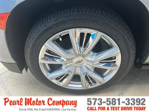 Certified 2023 Chevrolet Tahoe High Country AWD/4WD image 8